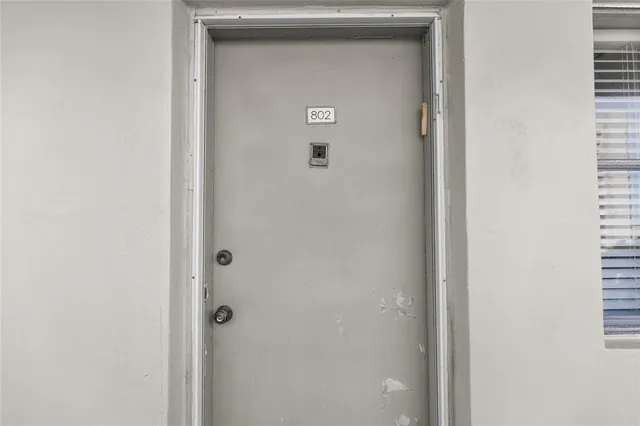 a close view of a elevator