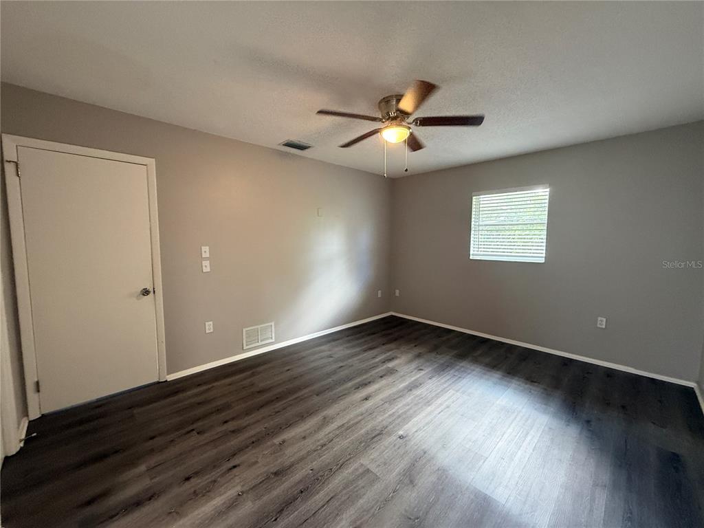 364 Briarwood Road Venice, FL 34293 - Photo 16 of 20