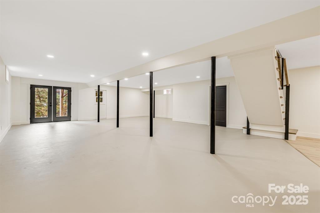 7 Angus Lane Asheville, NC 28805 - Photo 35 of 45 a view of an empty room