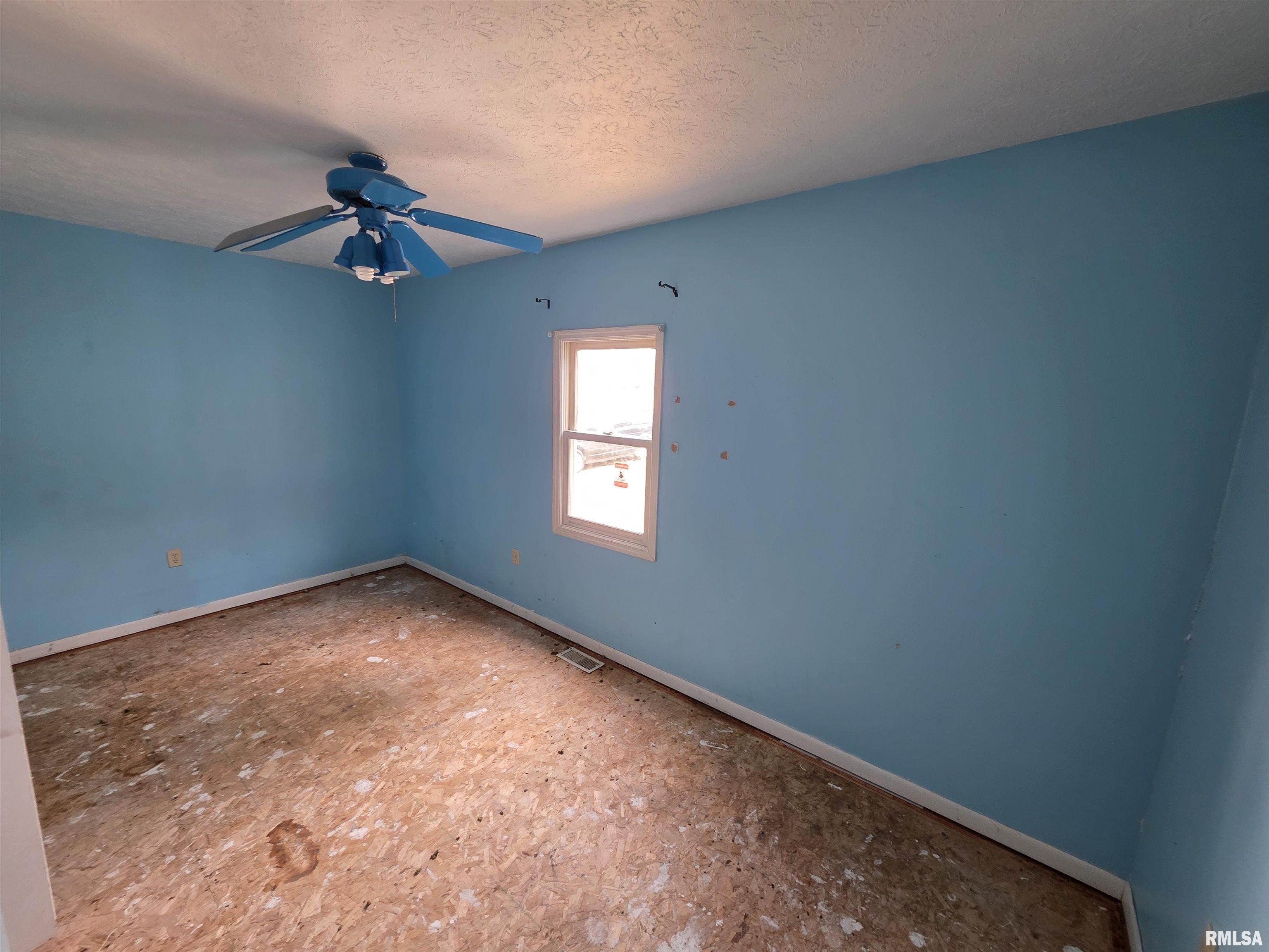 3357 South 3rd Street Springfield, IL 62703 - Photo 12 of 25