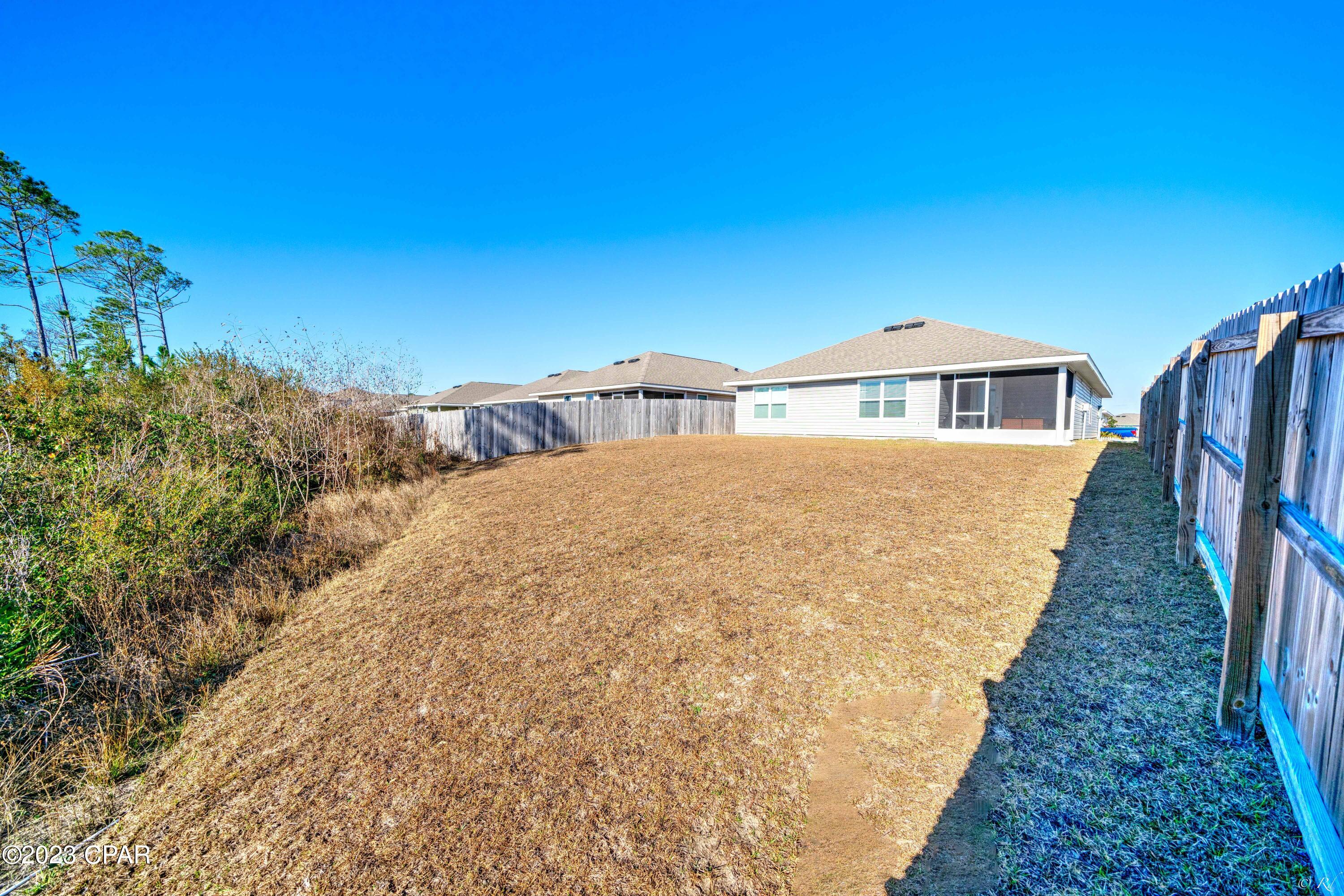 144 Merrion Road Southport, FL 32409 - Photo 9 of 49 Gallery Image 9