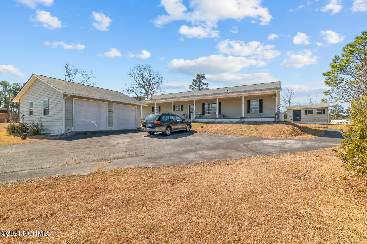 103 J R S Ranch Road Newport, NC 28570 - Photo 3 of 34 1