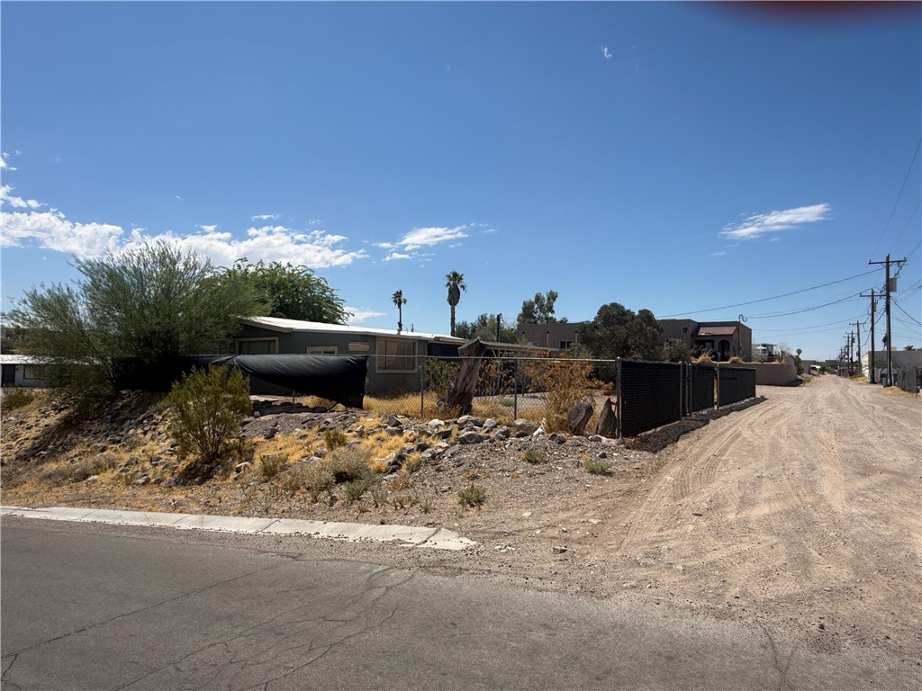 1605 Turquoise Road Bullhead City, AZ 86442 - Photo 29 of 30 Gallery Image 29