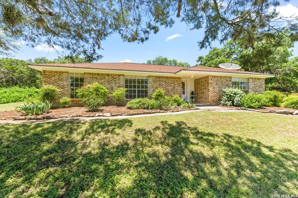 19435 Nottingham Lane Helotes, TX 78023 - Photo 12 of 46