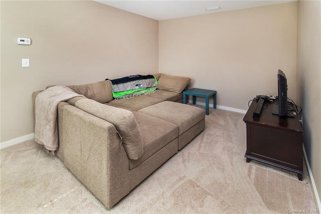 511 Rook Road Charlotte, NC 28216 - Photo 14 of 19