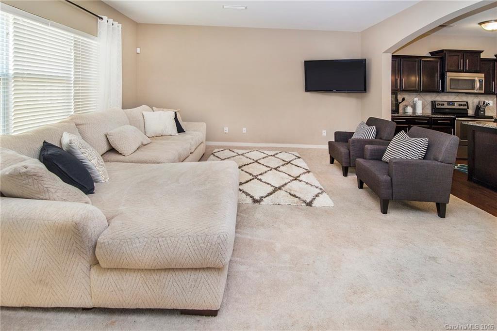 511 Rook Road Charlotte, NC 28216 - Photo 6 of 19