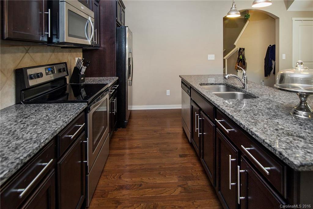 511 Rook Road Charlotte, NC 28216 - Photo 9 of 19