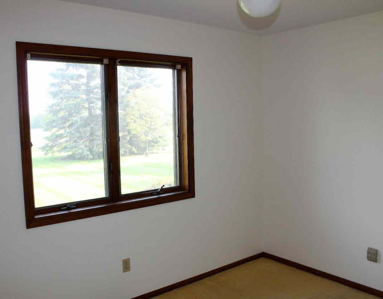 7421 Beecher Road Flint, MI 48532 - Photo 14 of 28 21355912-13.JPG