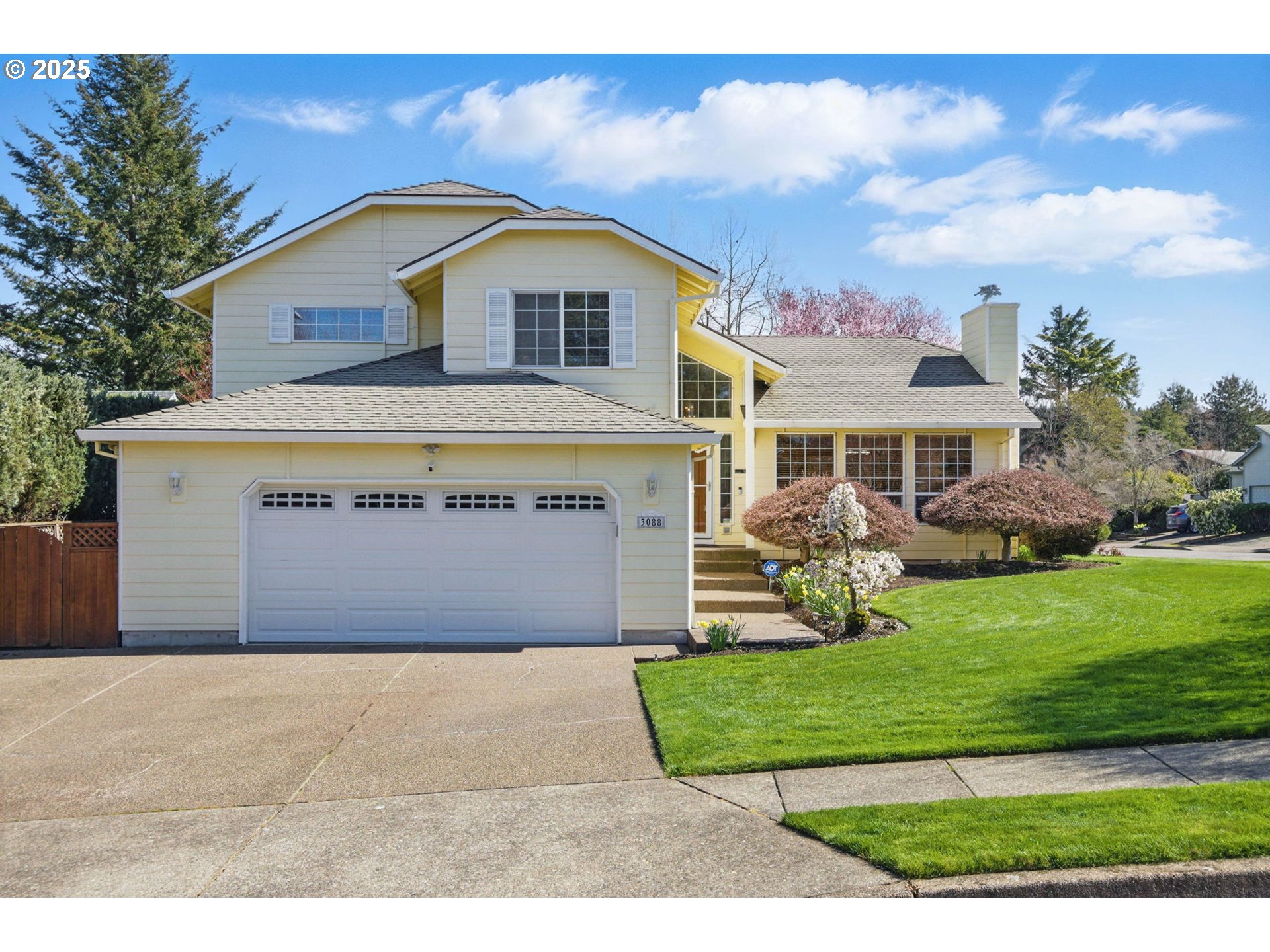 3088 Southwest Emerald Avenue Gresham, OR 97080 - Photo 1 of 35