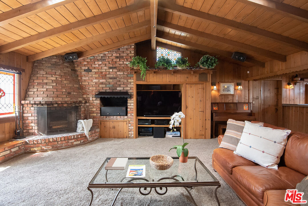 4465 Commonwealth Avenue Culver City, CA 90230 - Photo 15 of 37