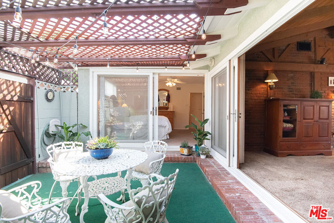 4465 Commonwealth Avenue Culver City, CA 90230 - Photo 29 of 37