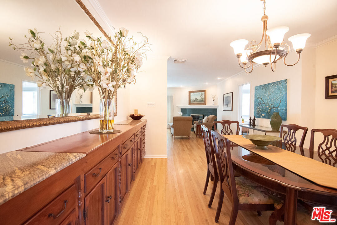 4465 Commonwealth Avenue Culver City, CA 90230 - Photo 10 of 37