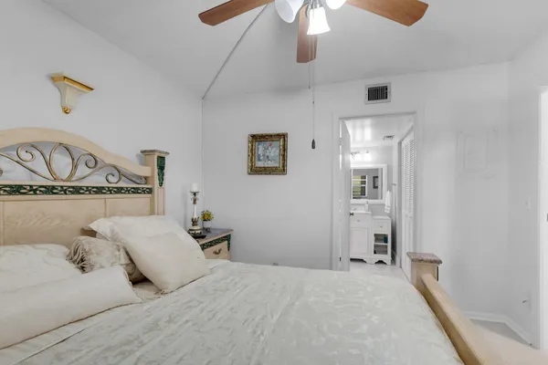 $250,000 | 23247 Barwood Lane North, Unit 305, Boca Raton, FL 33428