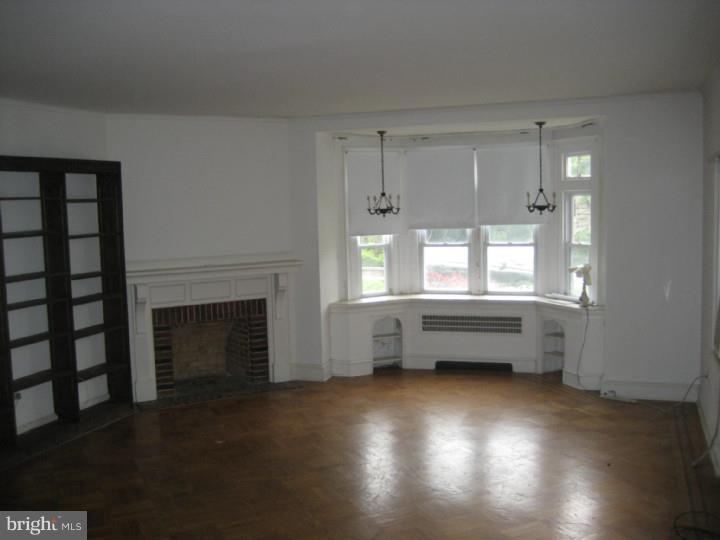 2646 Lenape Road Philadelphia, PA 19131 - Photo 2 of 25 Living Room