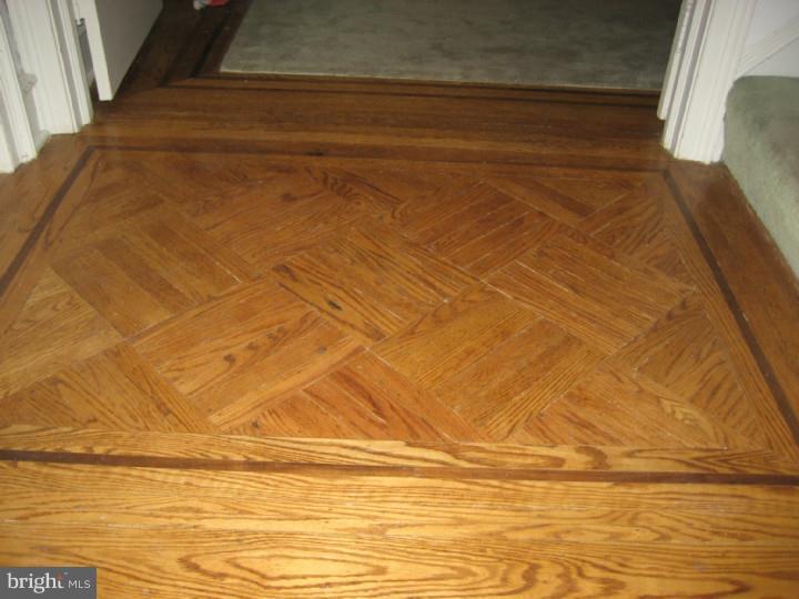 2646 Lenape Road Philadelphia, PA 19131 - Photo 4 of 25 Foyer