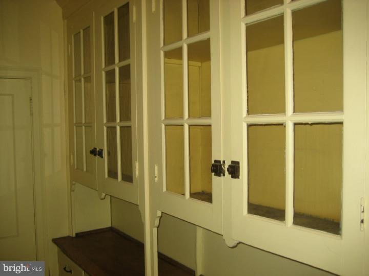 2646 Lenape Road Philadelphia, PA 19131 - Photo 10 of 25 Butler Pantry