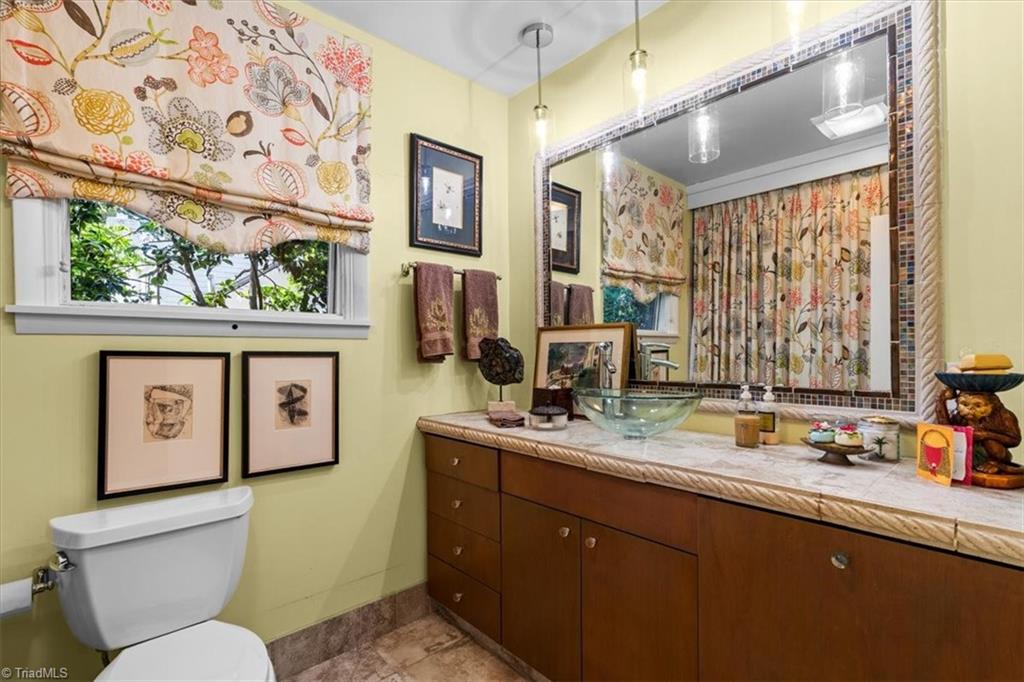 1905 Huntington Road Greensboro, NC 27408 - Photo 32 of 47