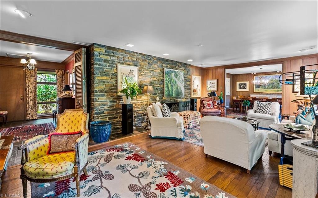 1905 Huntington Road Greensboro, NC 27408 - Photo 4 of 47