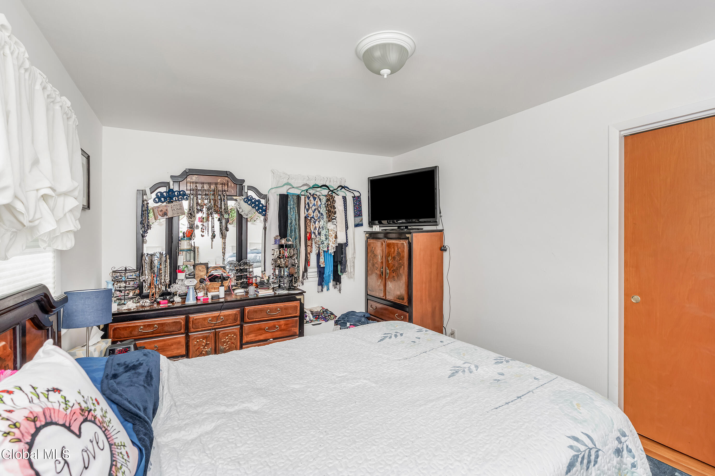 166 Cromer Avenue Schenectady, NY 12304 - Photo 17 of 30 035-166-Cromer-Ave