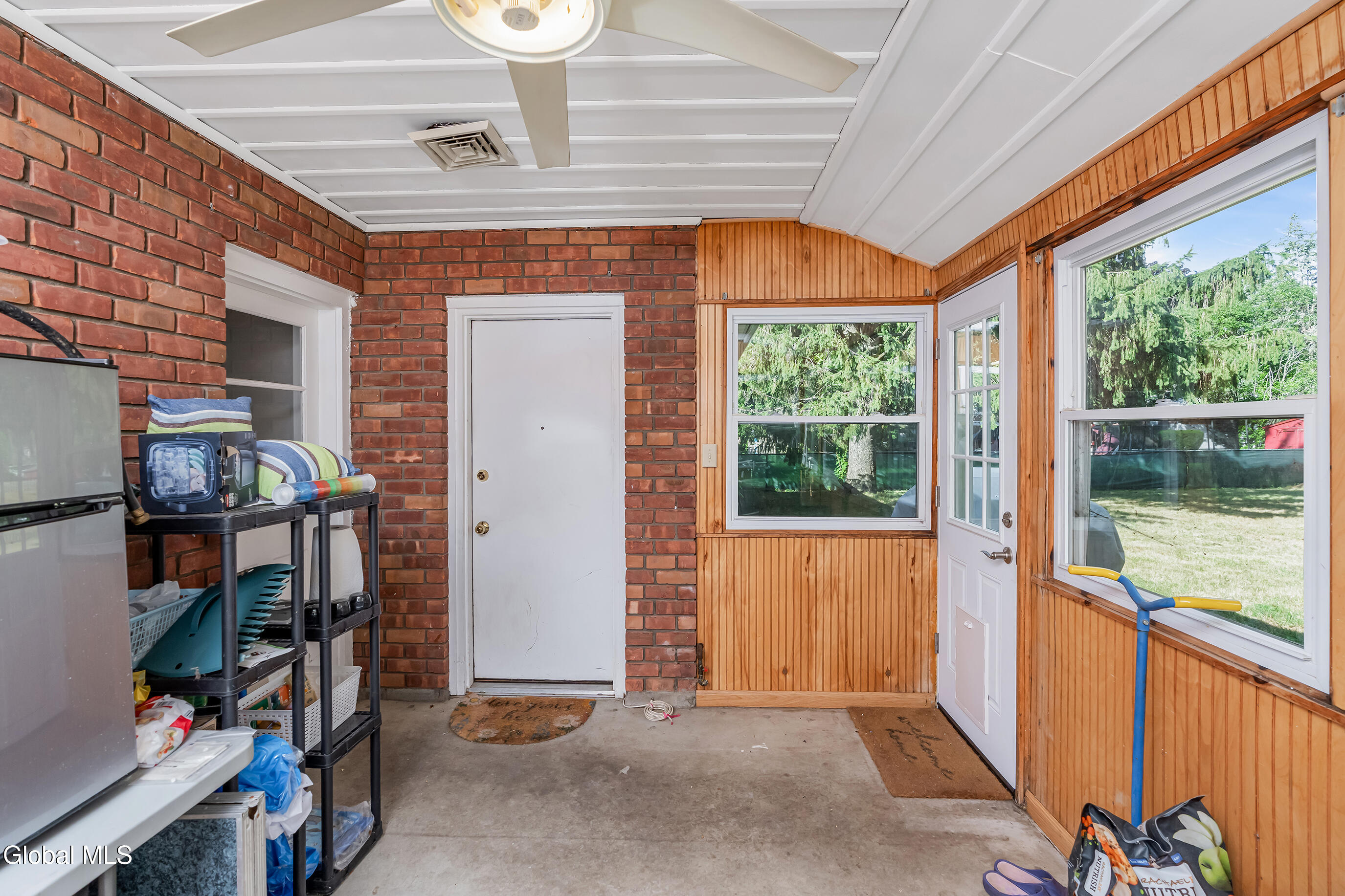 166 Cromer Avenue Schenectady, NY 12304 - Photo 25 of 30 039-166-Cromer-Ave