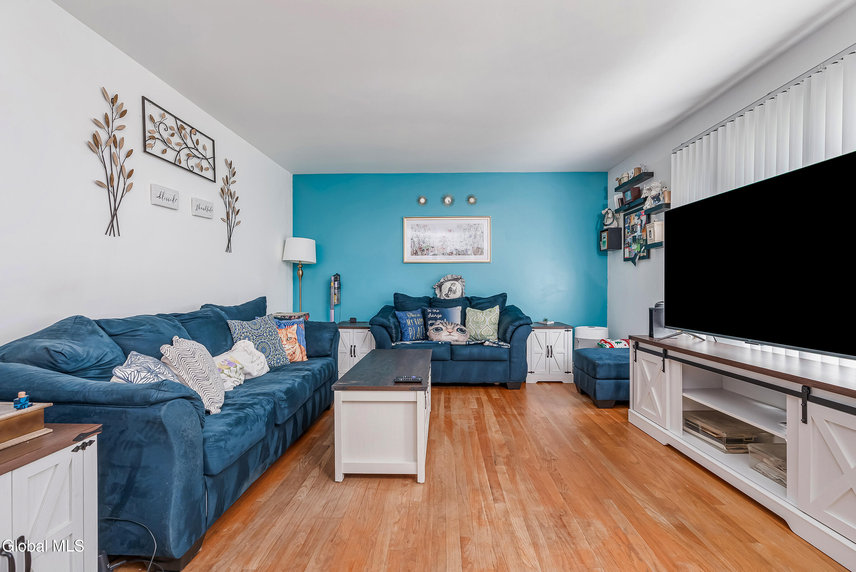 166 Cromer Avenue Schenectady, NY 12304 - Photo 5 of 30 017-166-Cromer-Ave