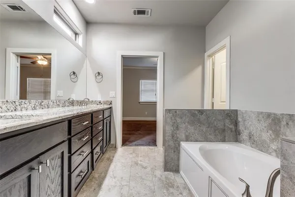 $3,248 | 4323 Dickason Avenue, Unit 25, Dallas, TX 75219