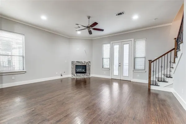 $3,248 | 4323 Dickason Avenue, Unit 25, Dallas, TX 75219