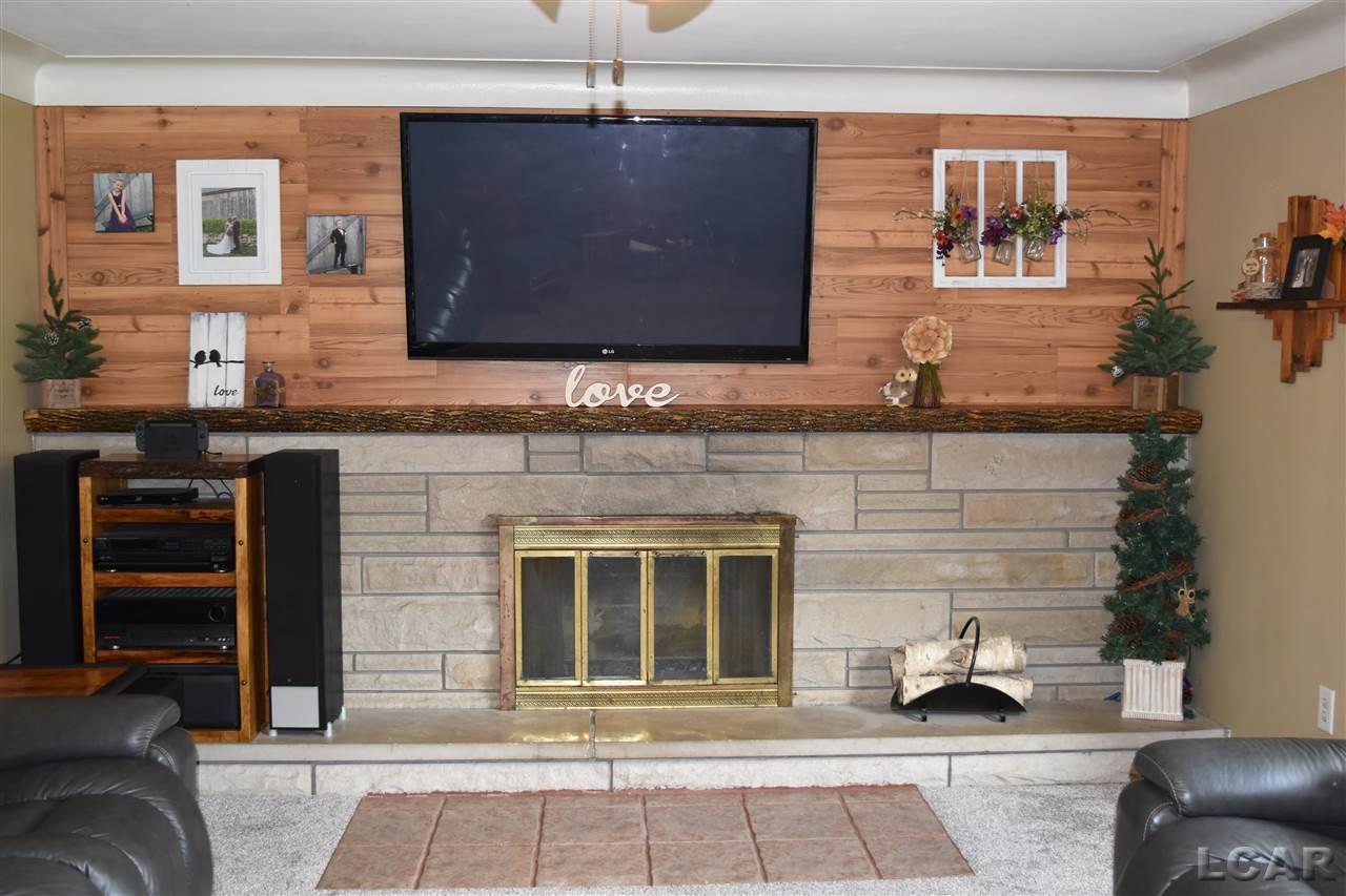 18191 Junction Road Addison, MI 49220 - Photo 11 of 43 50015516-10.JPG