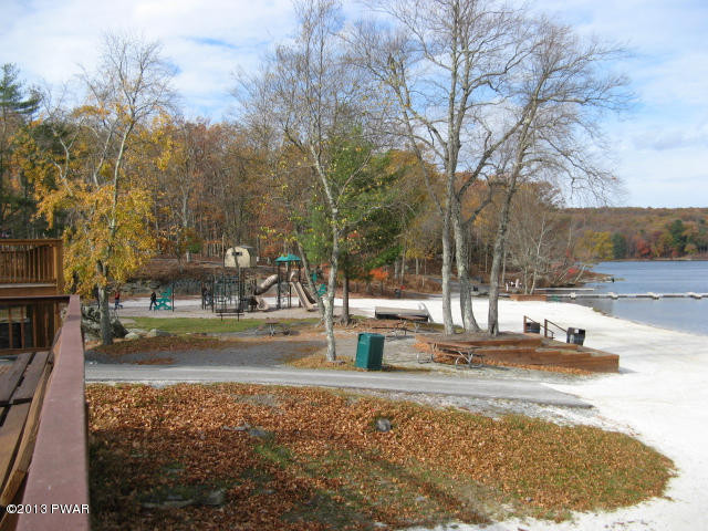 Robin Way Lackawaxen, PA 18435 - Photo 11 of 23