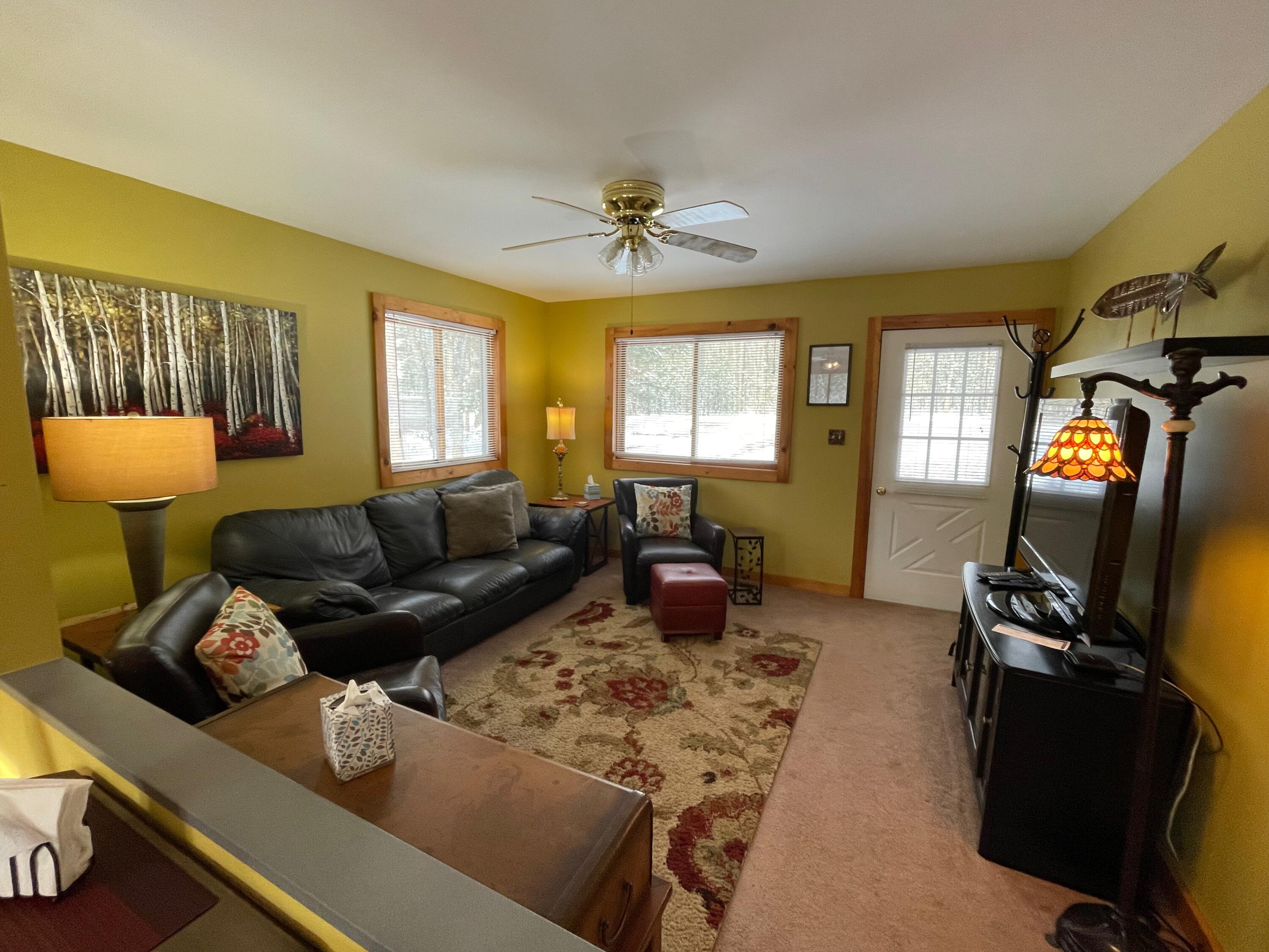 17293 Hoxeyville Road Wellston, MI 49689 - Photo 7 of 23 IMG_2145