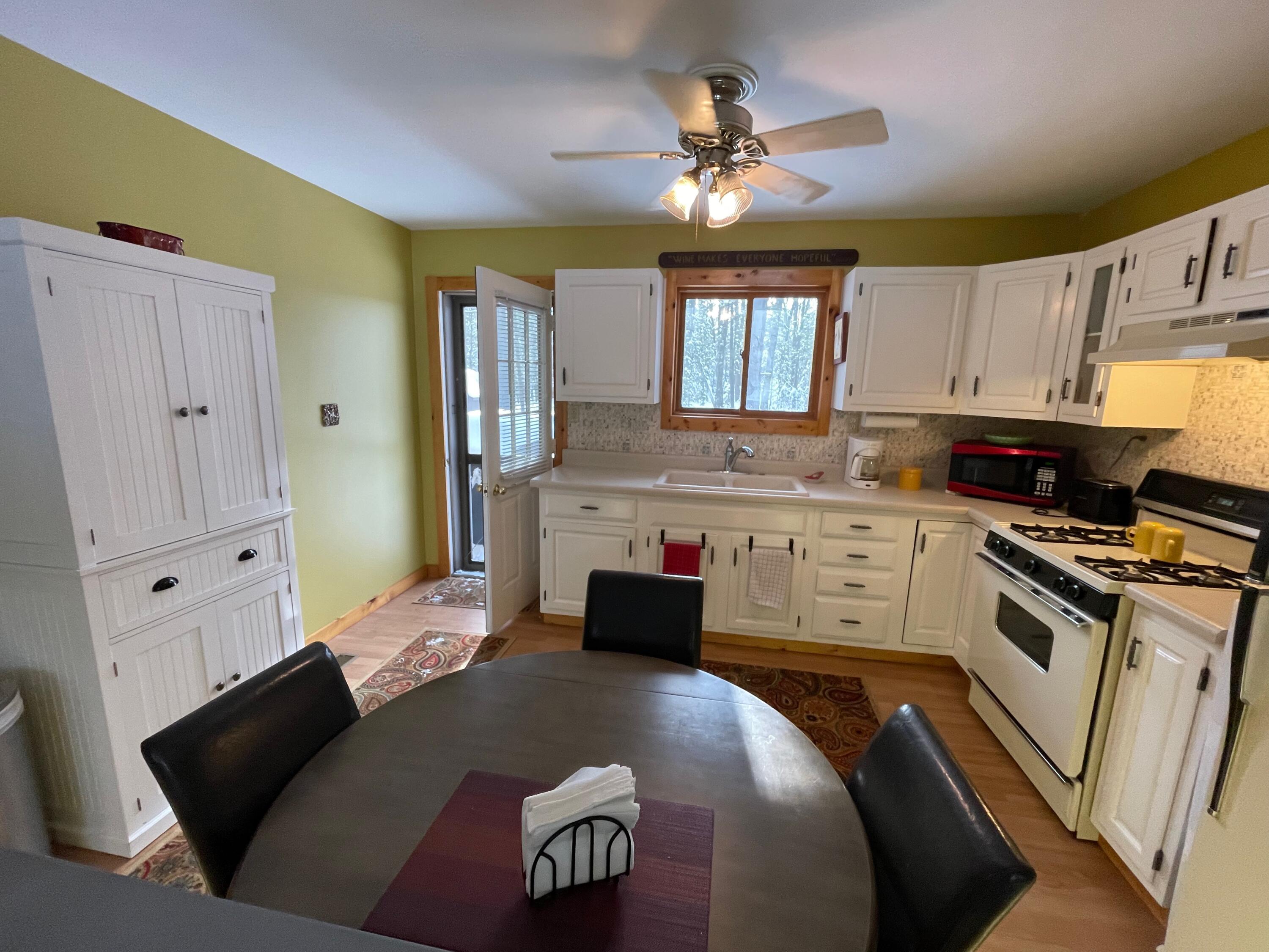 17293 Hoxeyville Road Wellston, MI 49689 - Photo 10 of 23 IMG_2148