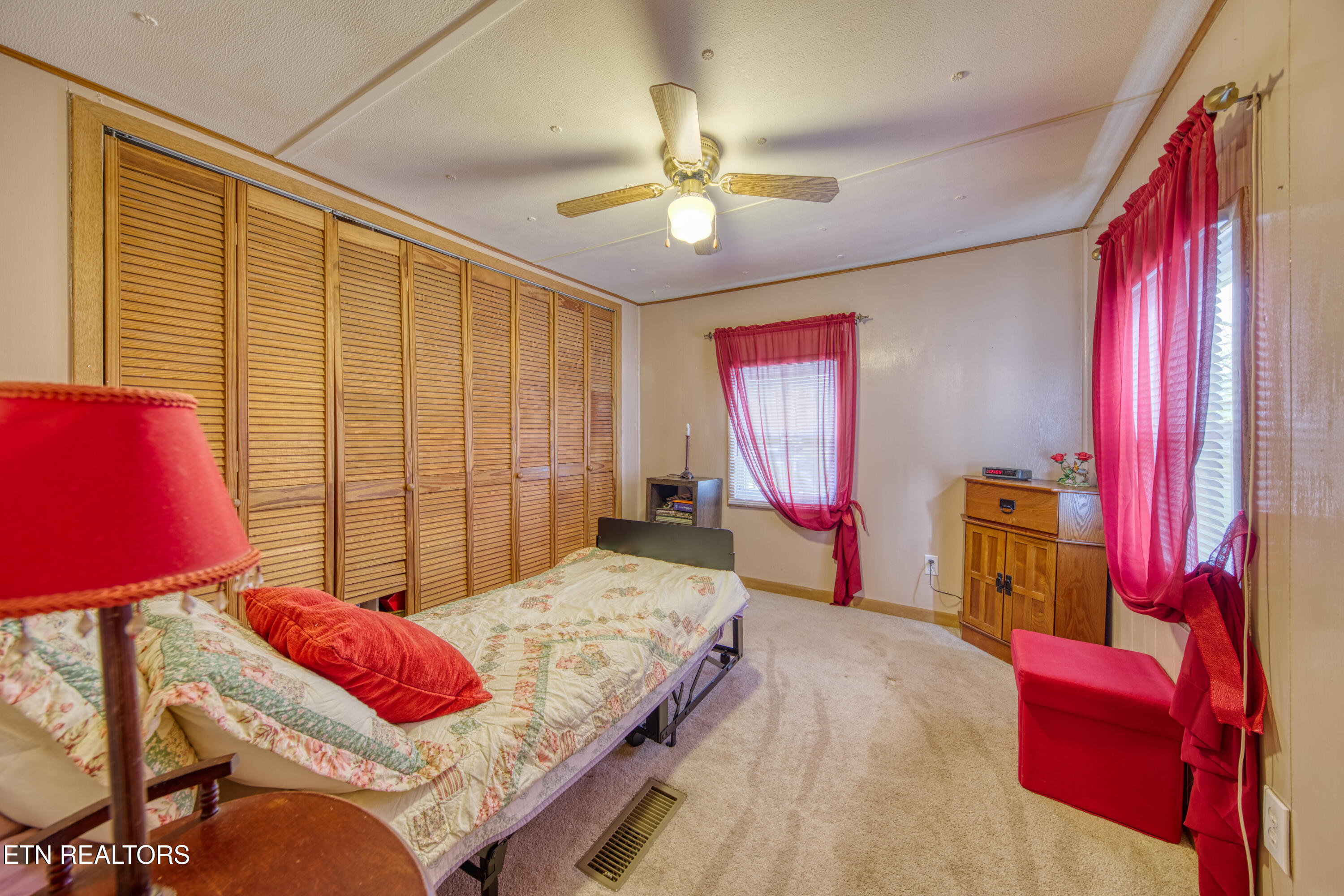 219 Davis Road La Follette, TN 37766 - Photo 25 of 27 0H3A7188_15