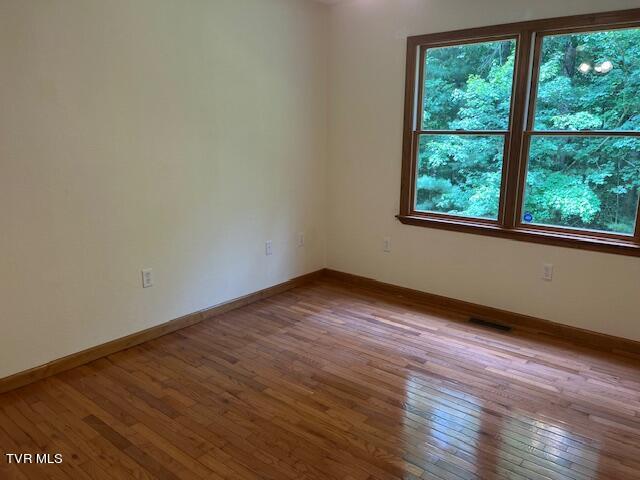 13302 Flatwoods Road Coeburn, VA 24230 - Photo 9 of 25 IMG_1503