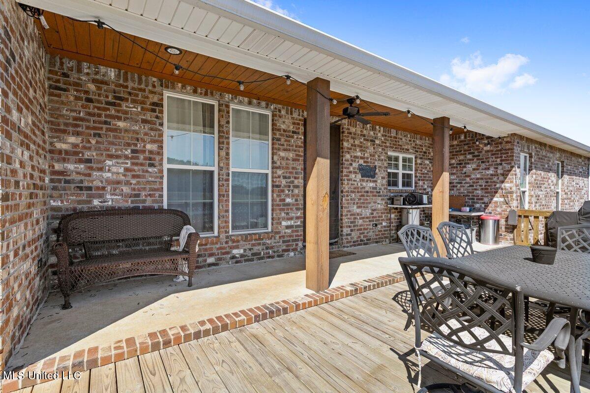 1562 Oloh Road Sumrall, MS 39482 - Photo 27 of 32 HJ0A1409