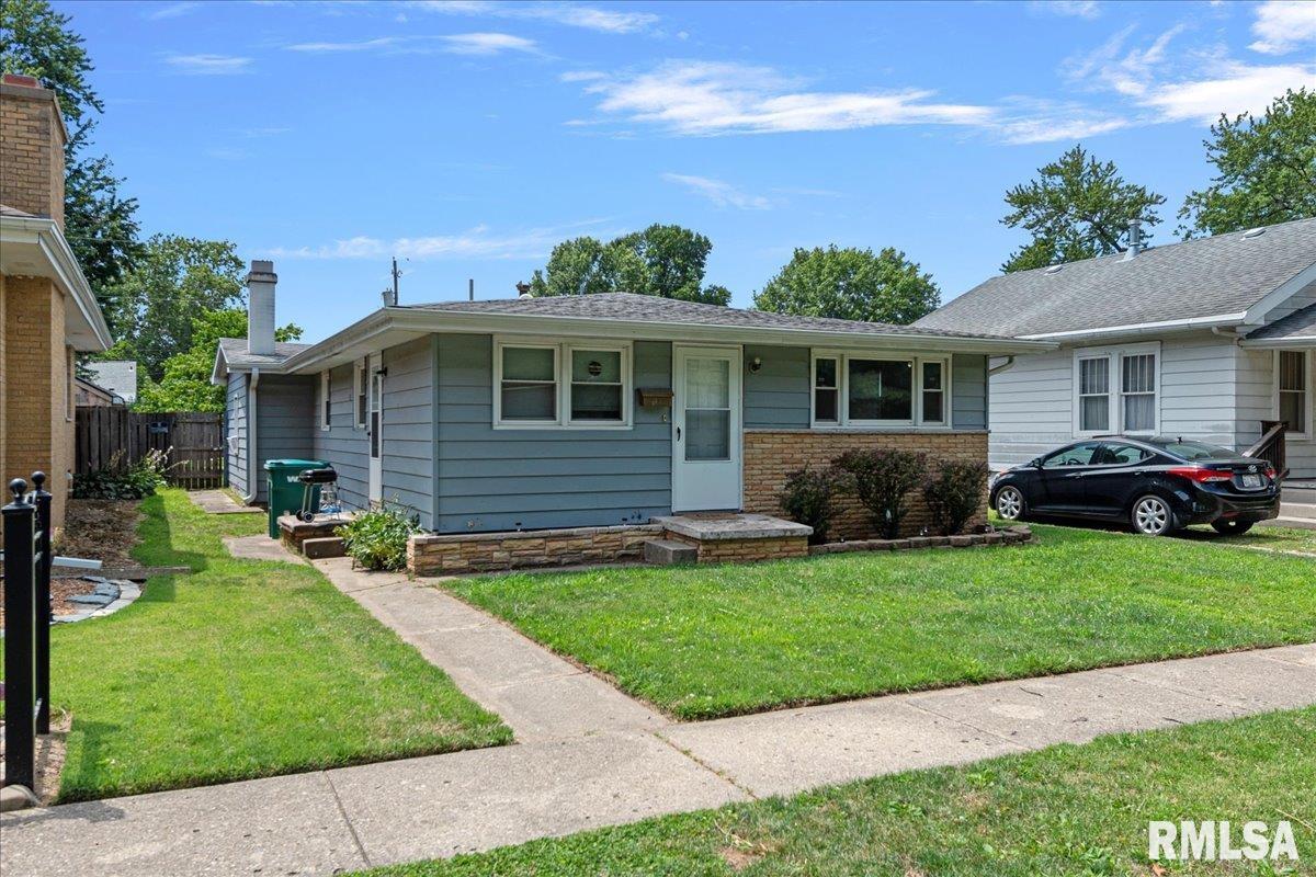 2421 South 15th Street Springfield, IL 62703 - Photo 3 of 30