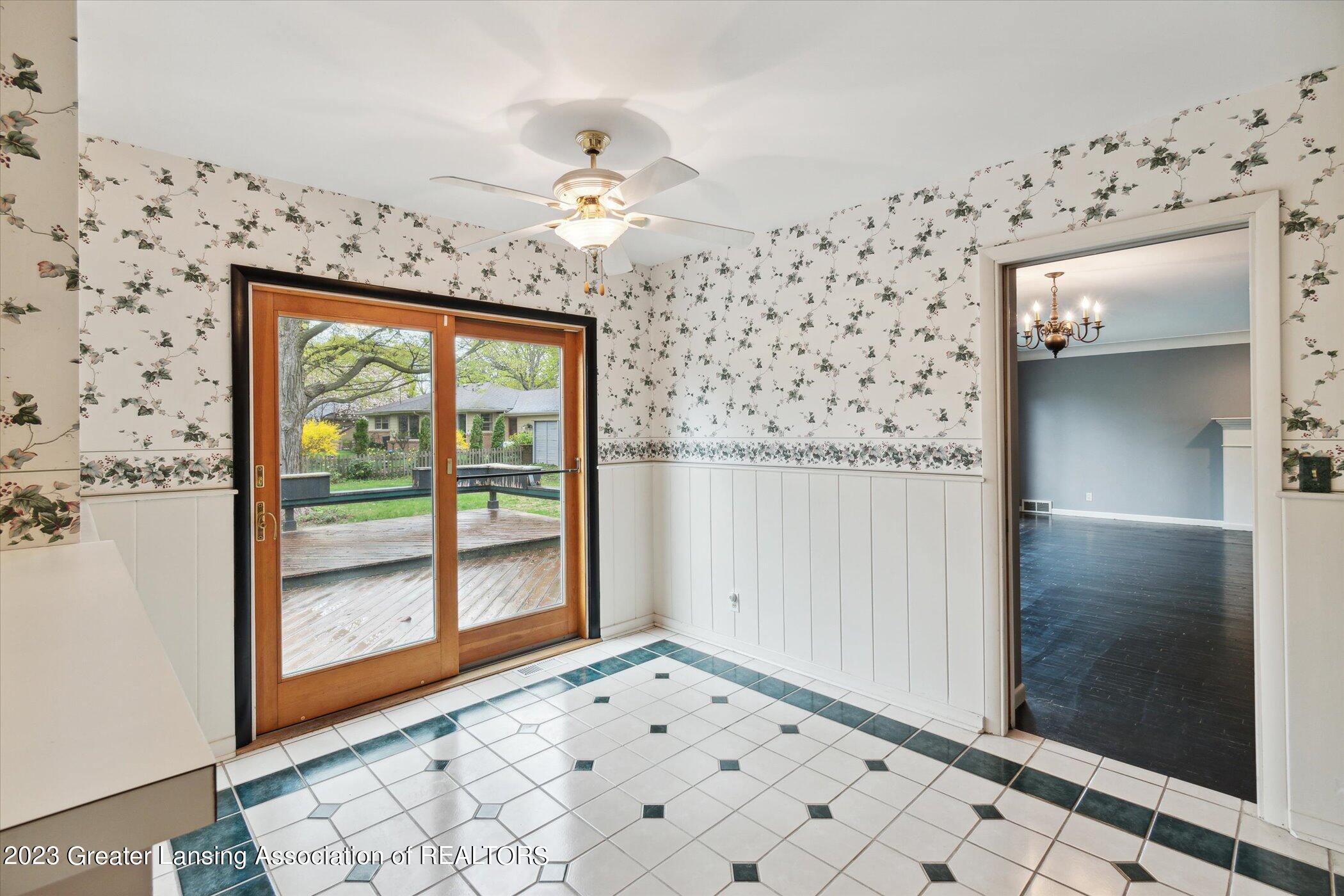 1710 Nottingham Road Lansing, MI 48911 - Photo 14 of 50 17-1710-Nottingham-Rd-Lansing-MI-48911-W