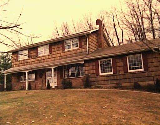 16 Rolf Drive Danbury, CT 06810 - Photo 1 of 1 Gallery Image 1