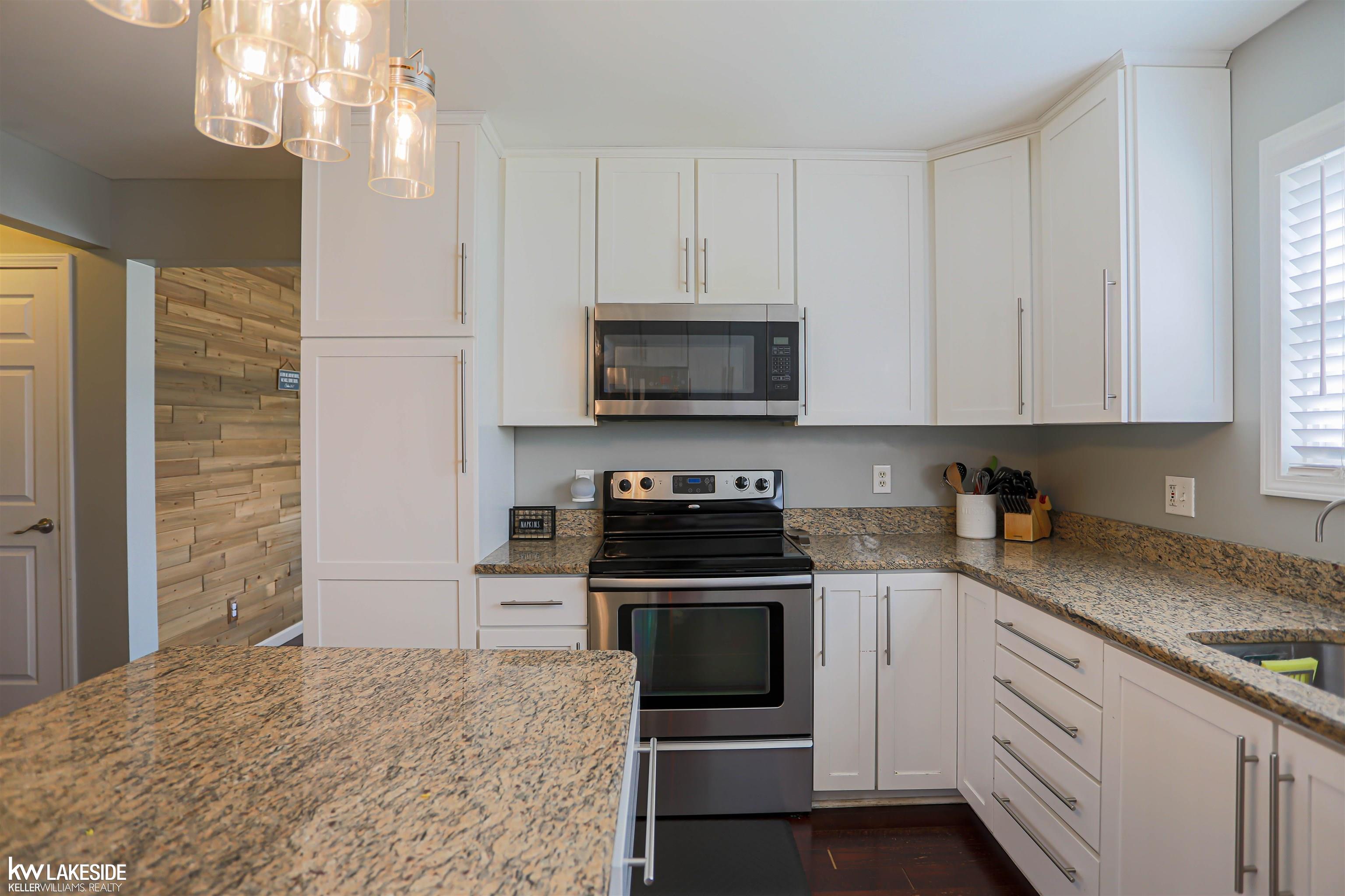 2043 Kronner Road Columbus, MI 48063 - Photo 7 of 26