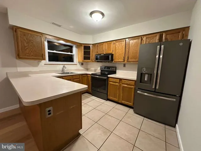 $2,290 | 5 Woodmill Drive, Clementon, NJ 08021