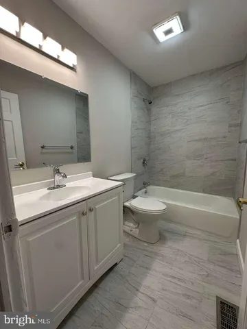 $2,290 | 5 Woodmill Drive, Clementon, NJ 08021