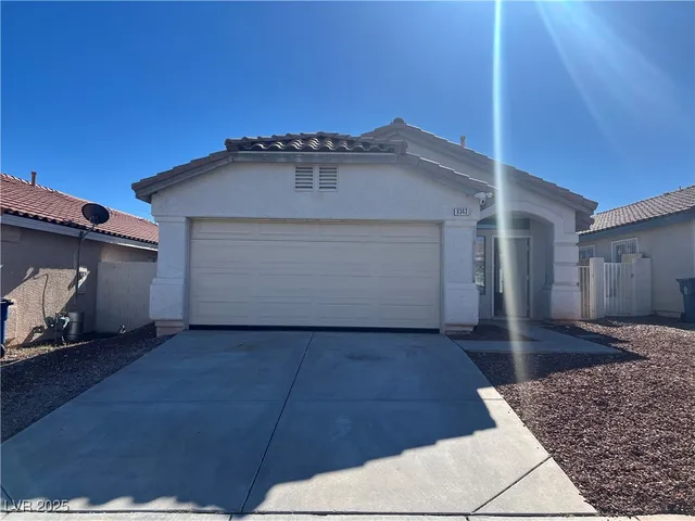 $1,900 | 9343 Gray Duck Court, Las Vegas, NV 89147