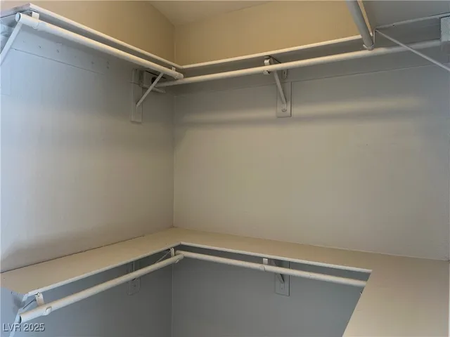 $1,900 | 9343 Gray Duck Court, Las Vegas, NV 89147