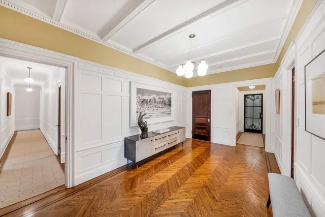 $6,950,000 | 190 Riverside Drive, Unit 4C | Upper West Side