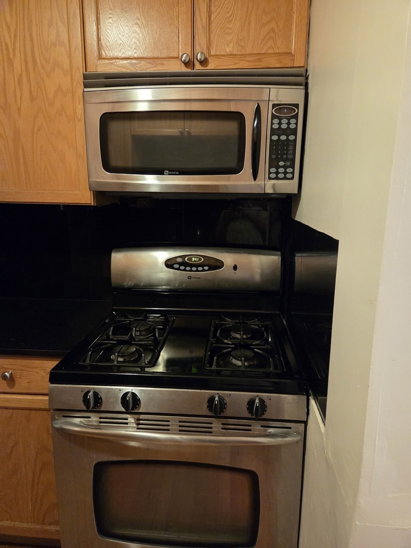 6101 North Sheridan Road, Unit 1F Chicago, IL 60660 - Photo 11 of 25