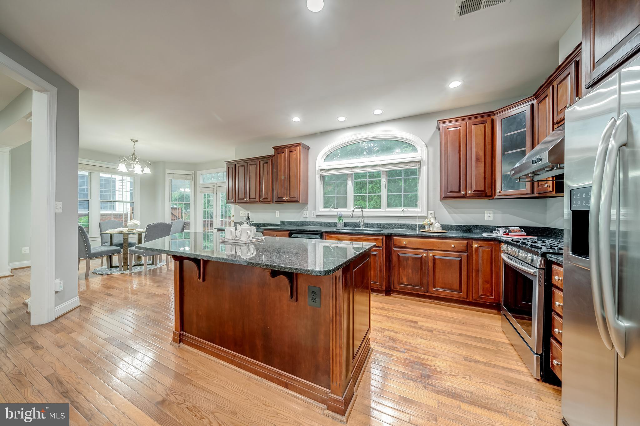 302 Kingsley Road Southwest Vienna, VA 22180 - Photo 25 of 85