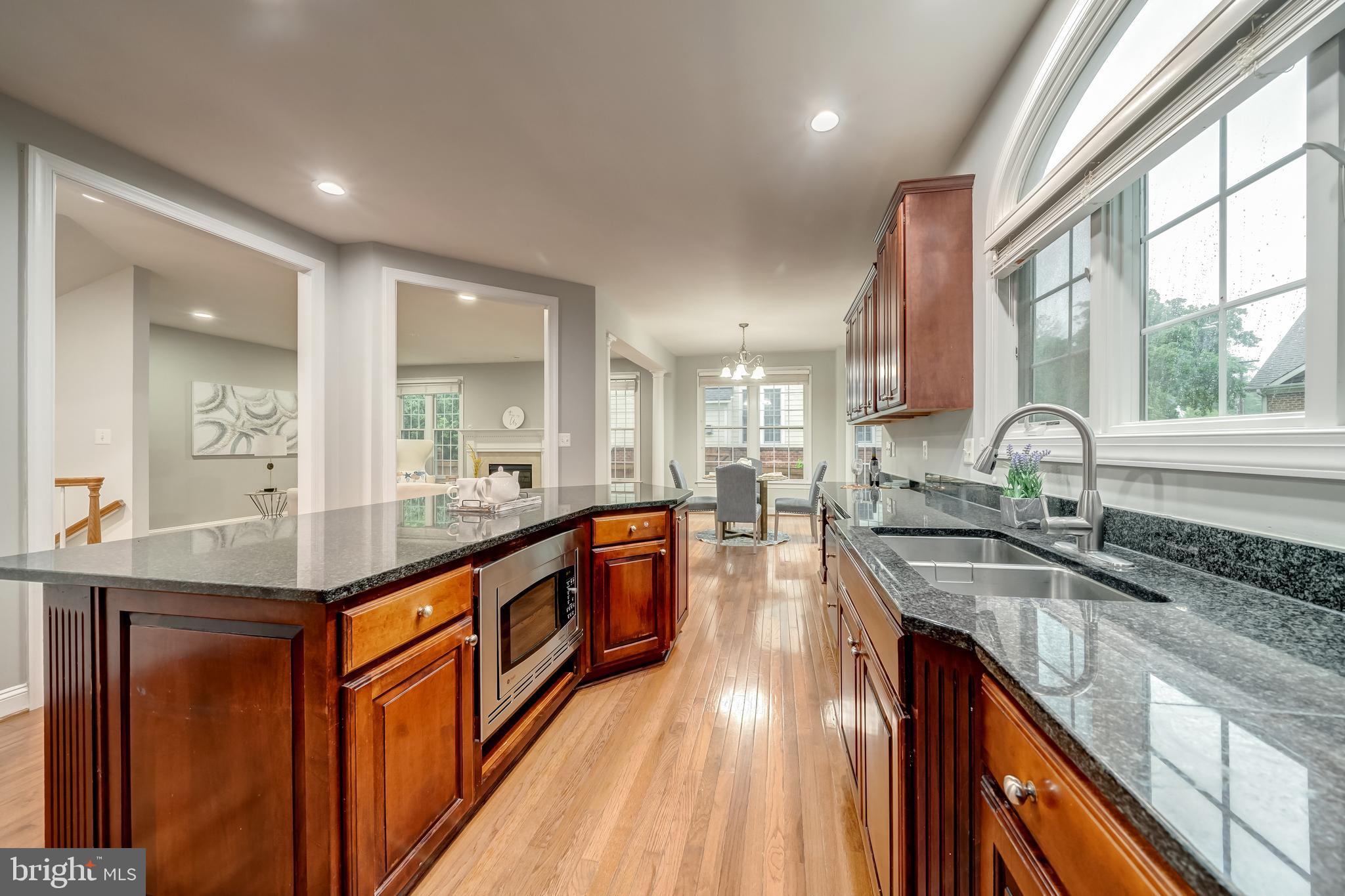 302 Kingsley Road Southwest Vienna, VA 22180 - Photo 28 of 85