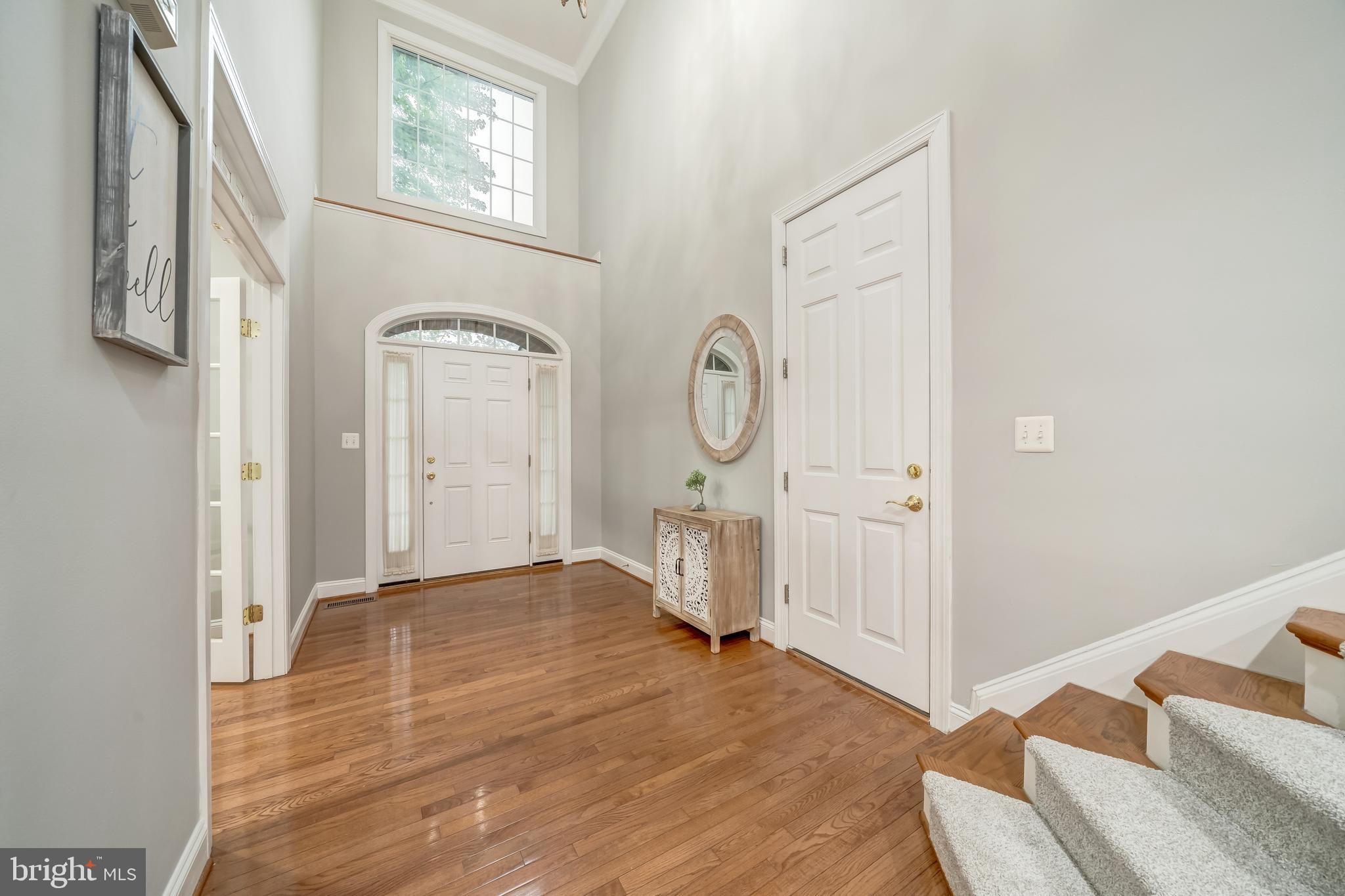 302 Kingsley Road Southwest Vienna, VA 22180 - Photo 3 of 85