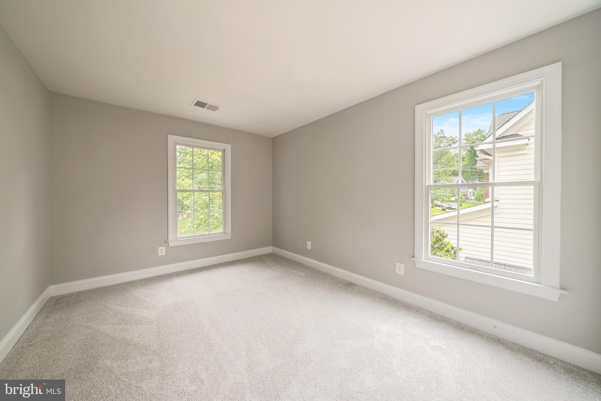 302 Kingsley Road Southwest Vienna, VA 22180 - Photo 46 of 85