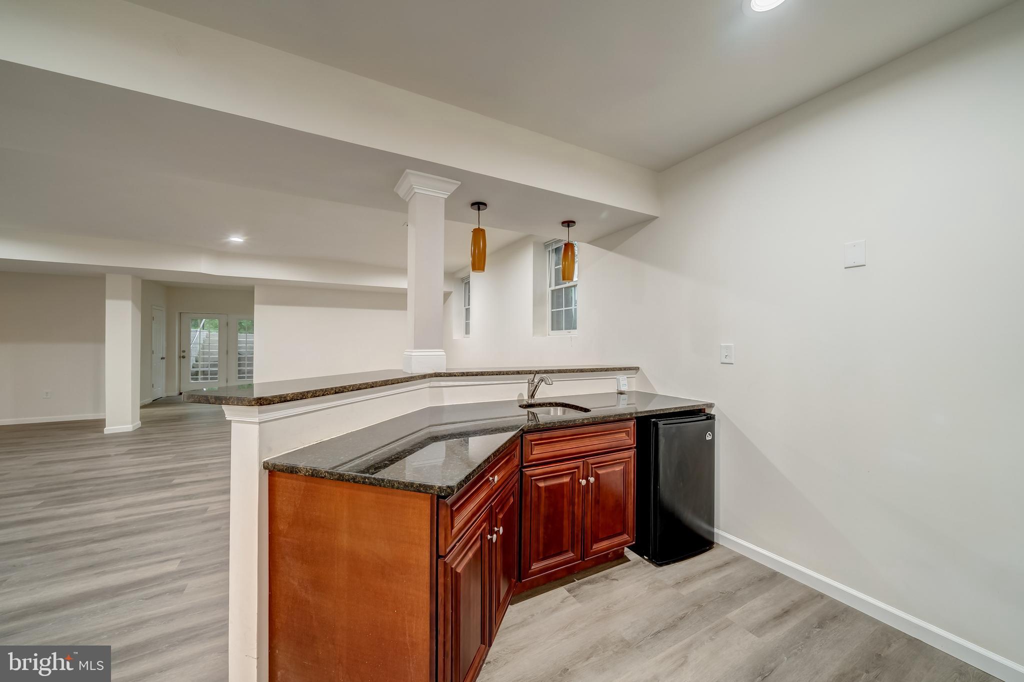 302 Kingsley Road Southwest Vienna, VA 22180 - Photo 52 of 85