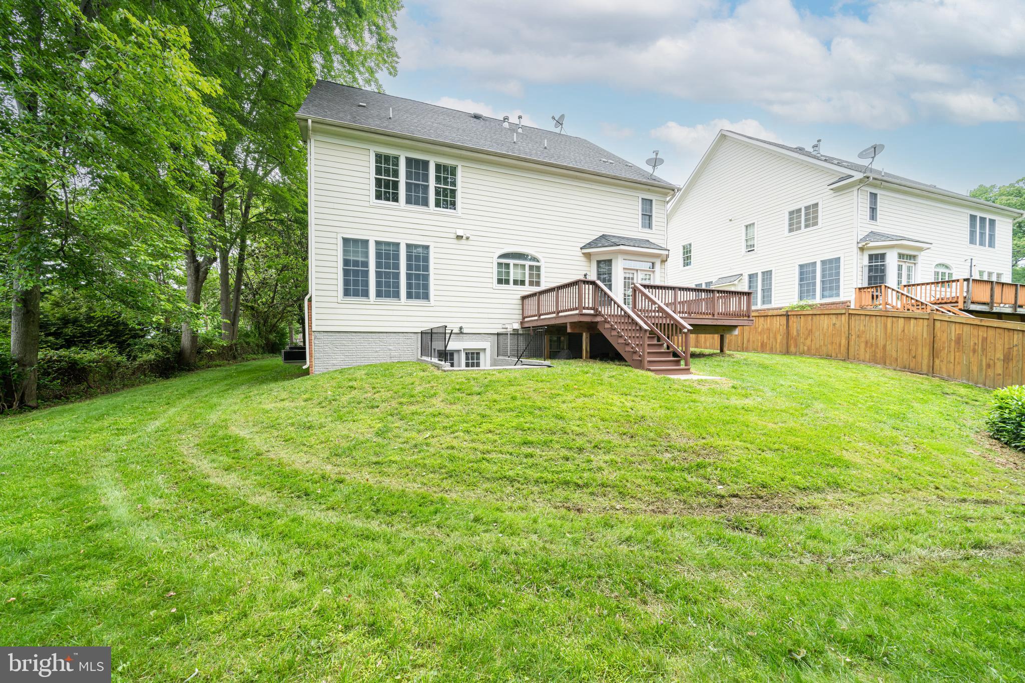 302 Kingsley Road Southwest Vienna, VA 22180 - Photo 60 of 85